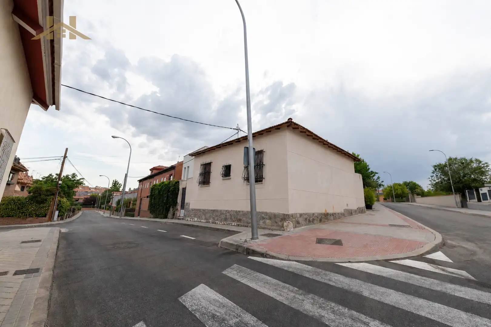 Vista exterior de Casa o chalet en venta en Madrid con Aire acondicionado, Calefacción y Jardín privado