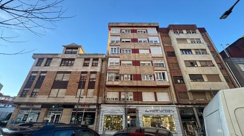 Foto 2 de Piso en venta en  Julian Ceballos, 44, Centro, Torrelavega