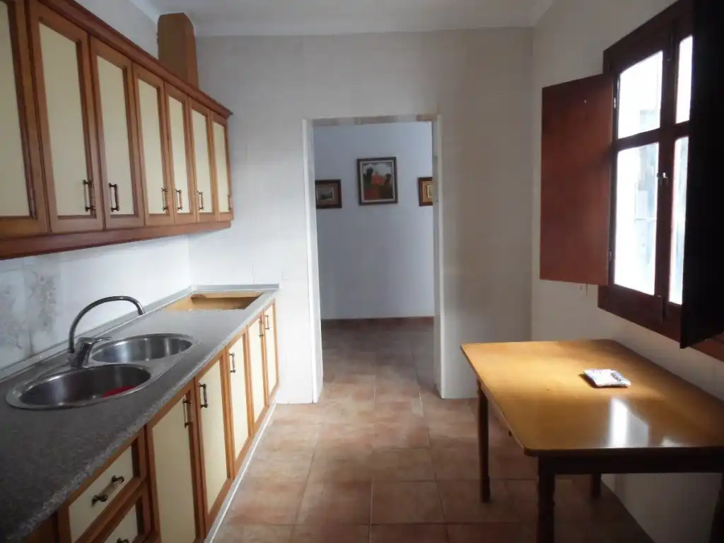 Cuina de Finca rústica en venda en Torrox amb Jardí privat i Traster