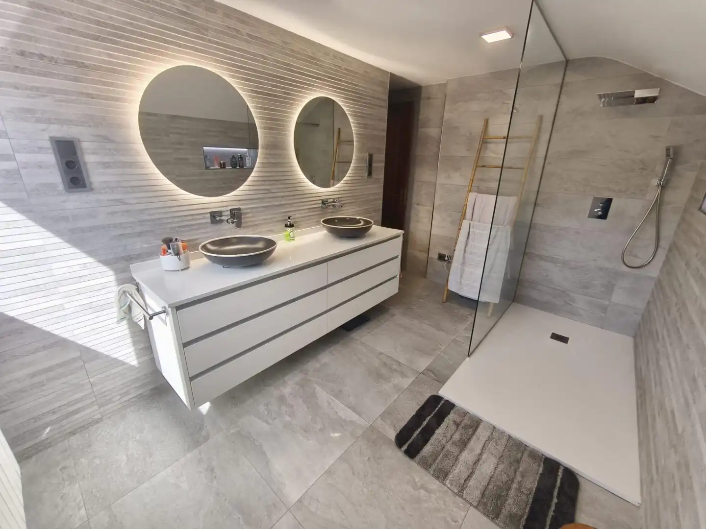 Baño de Local en venta en Lousame con Aire acondicionado, Calefacción y Amueblado