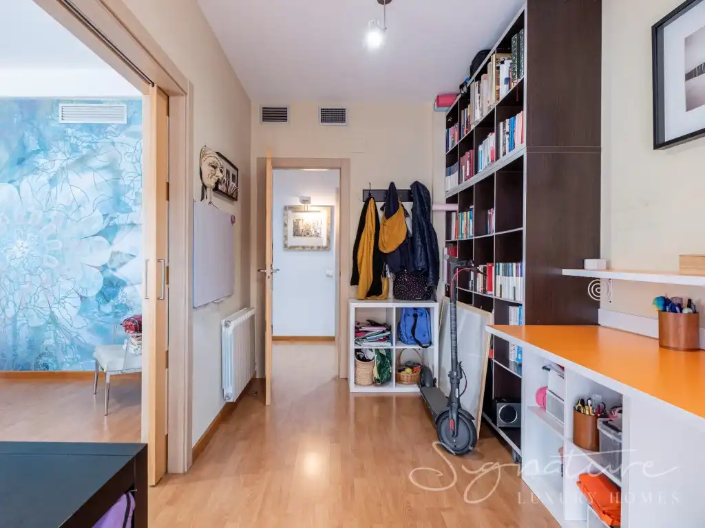 Ground floor for sale in Sant Cugat del Vallès  with Air Conditioner, Private garden and Terrace