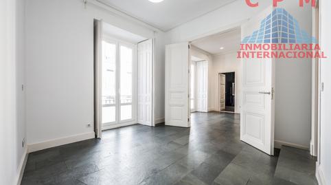 Photo 3 of Flat to rent in Embajadores - Lavapiés, Madrid