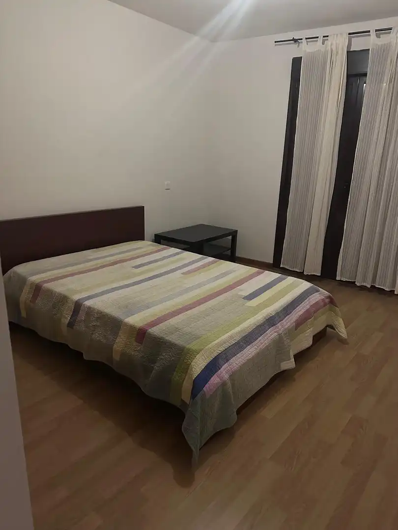 Dormitori de Pis en venda en Navalagamella amb Calefacció, Terrassa i Moblat