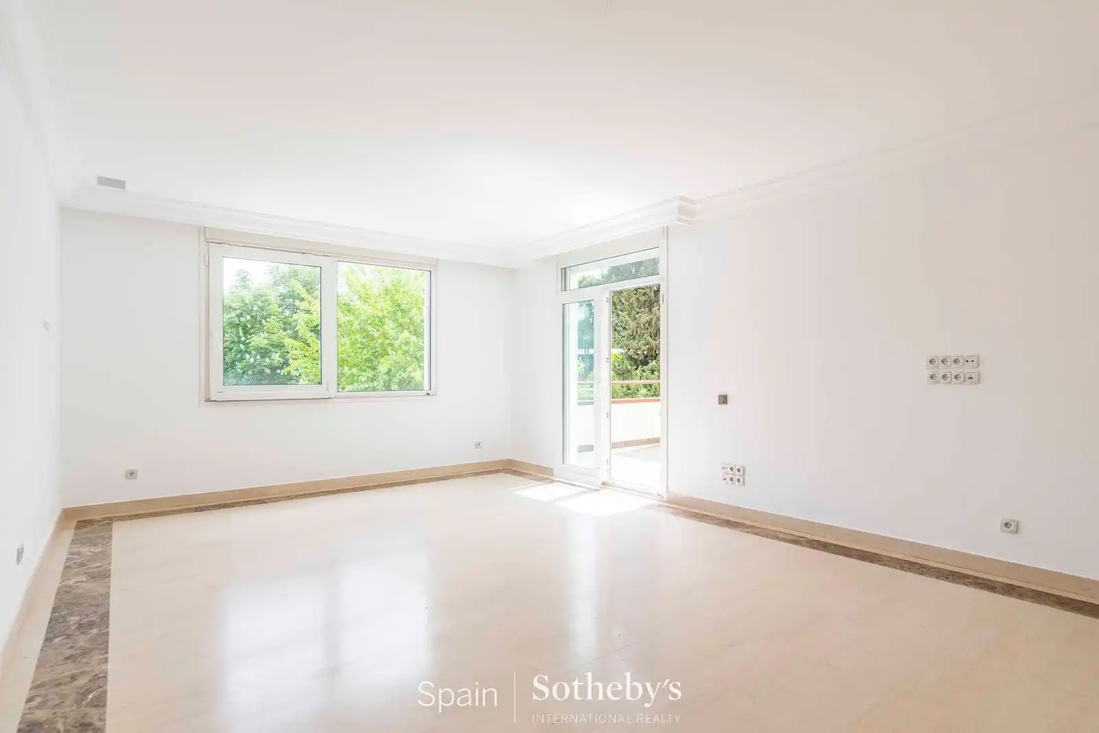Sala d'estar de Casa o xalet de lloguer en Madrid amb Aire condicionat, Calefacció i Terrassa