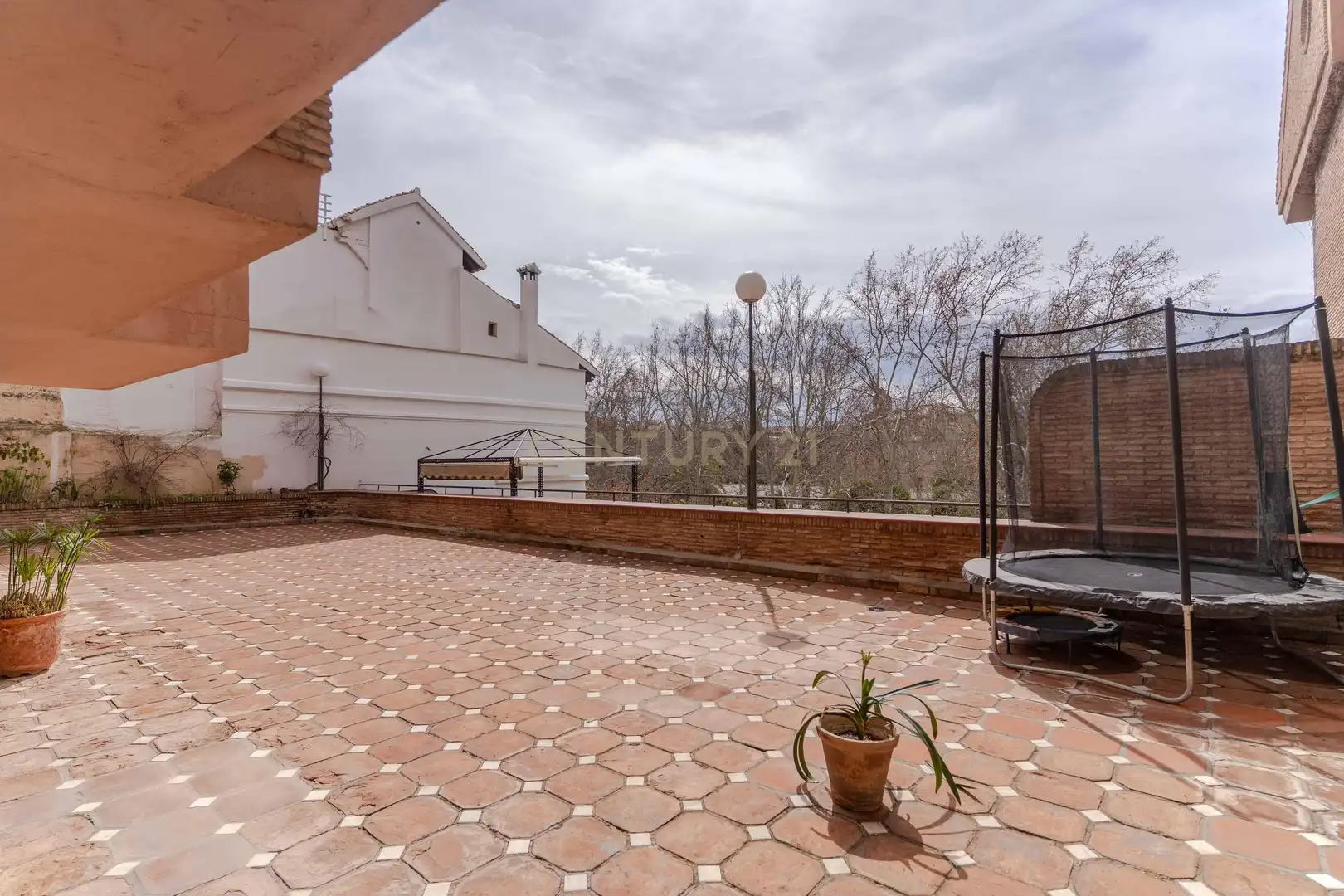 Terraza de Dúplex en venta en Granada con Aire acondicionado, Jardín privado y Trastero