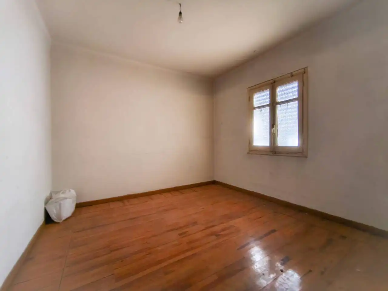 Dormitori de Pis en venda en Burgos amb Parquet i Terrassa