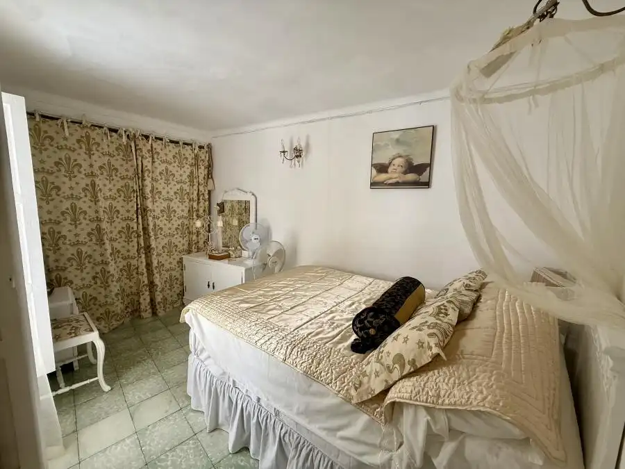 Dormitori de Casa adosada en venda en Almáchar amb Terrassa, Balcó i Piscina comunitària