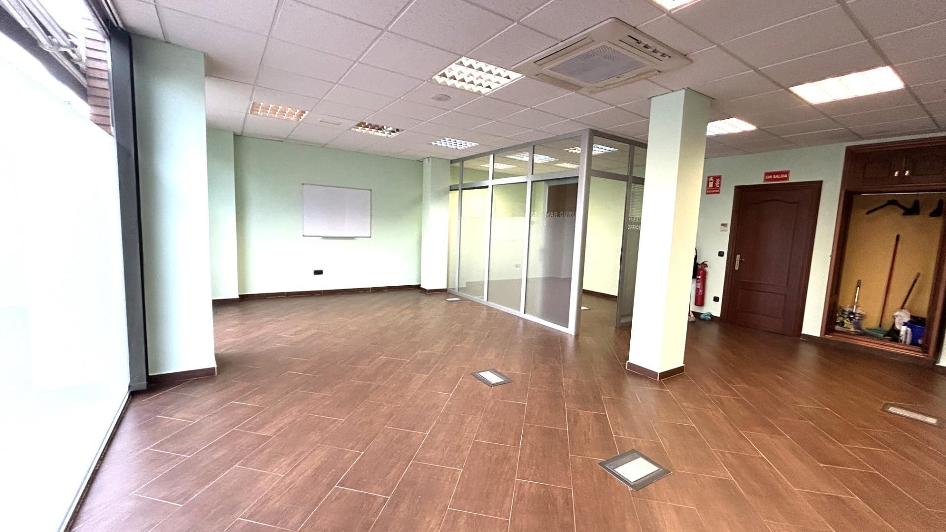 Premises to rent in Laguna de Duero  with Air Conditioner