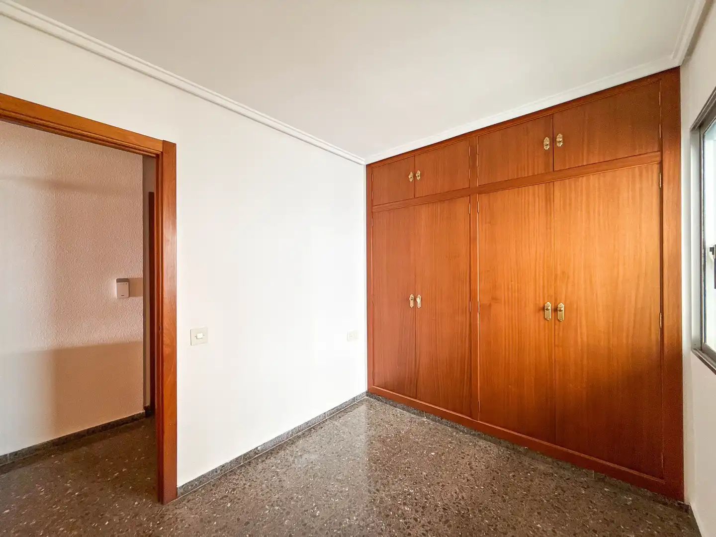 Habitación de Piso en venta en Valencia con Balcón