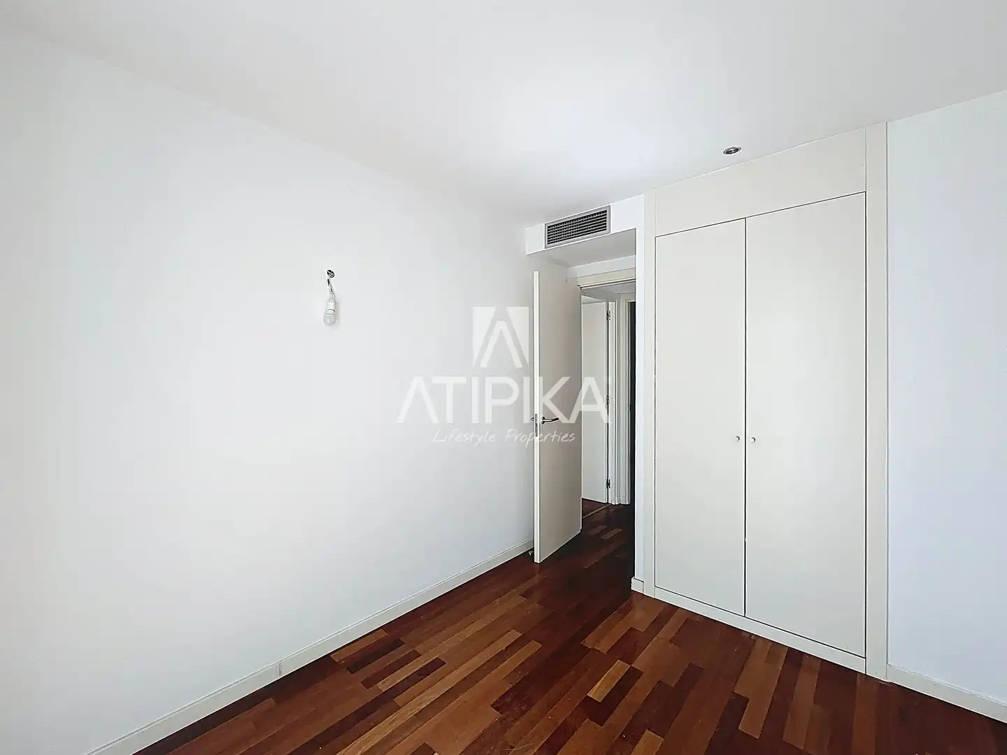 Piso en venta en Barcelona con Aire acondicionado, Parquet y Trastero