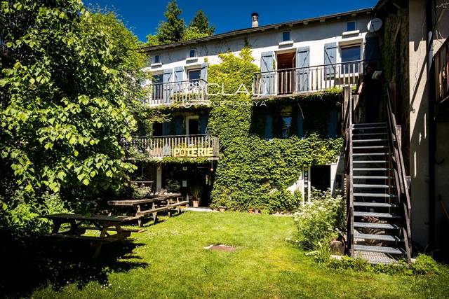 Edificio en Venta en du Galbe, 6 en Fontrabiouse