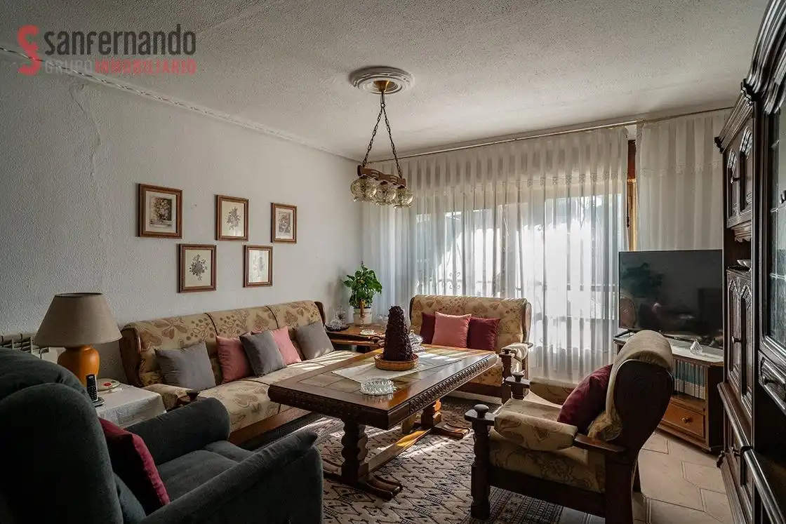 Wohnzimmer von Haus oder Chalet zum Verkauf in Torrelavega  mit Heizung, Privatgarten und Terrasse