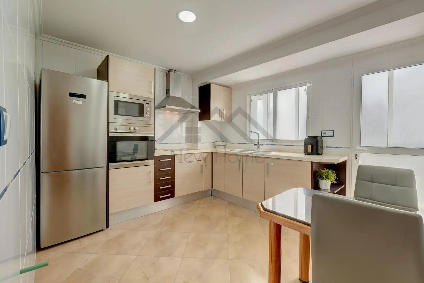 Kitchen of Flat for sale in La Pobla de Vallbona  with Air Conditioner, Heating and Balcony