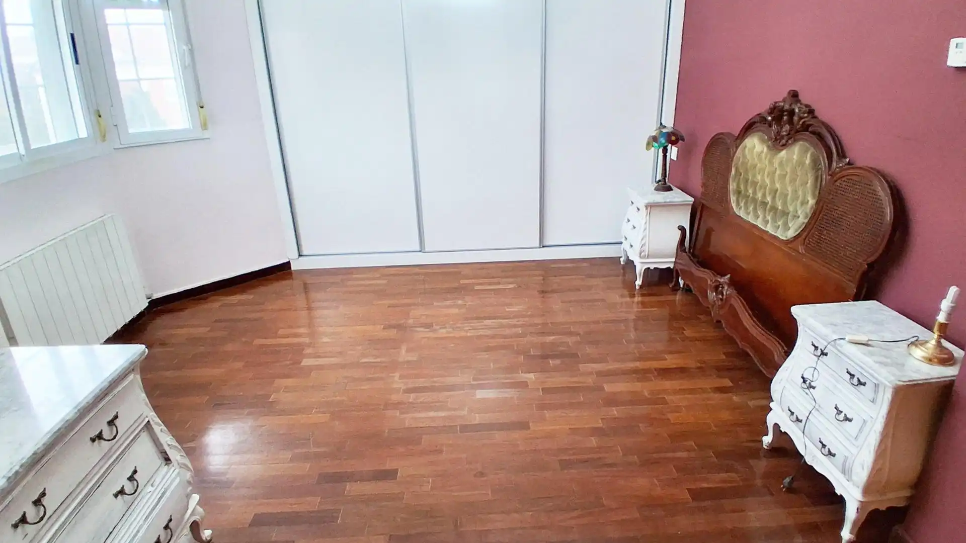 Schlafzimmer von Einfamilien-Reihenhaus zum Verkauf in Cabrerizos mit Heizung, Abstellraum und Schwimmbad