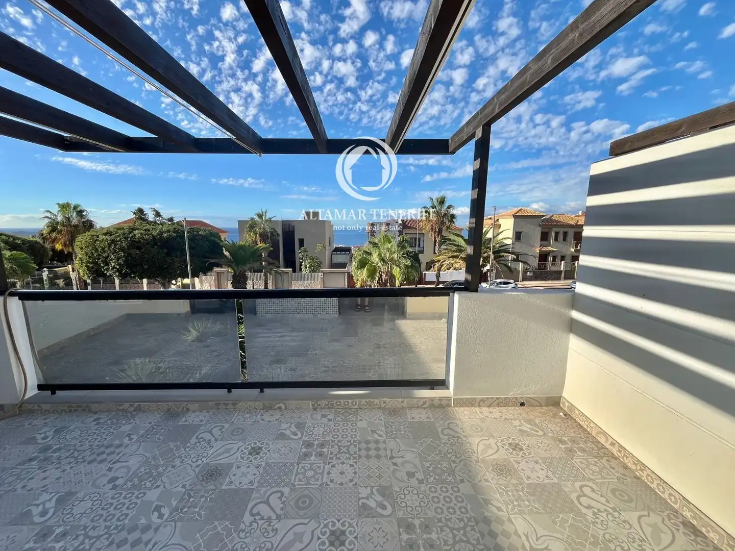 Terraced house for sale in Av del Poniente, imagen 2