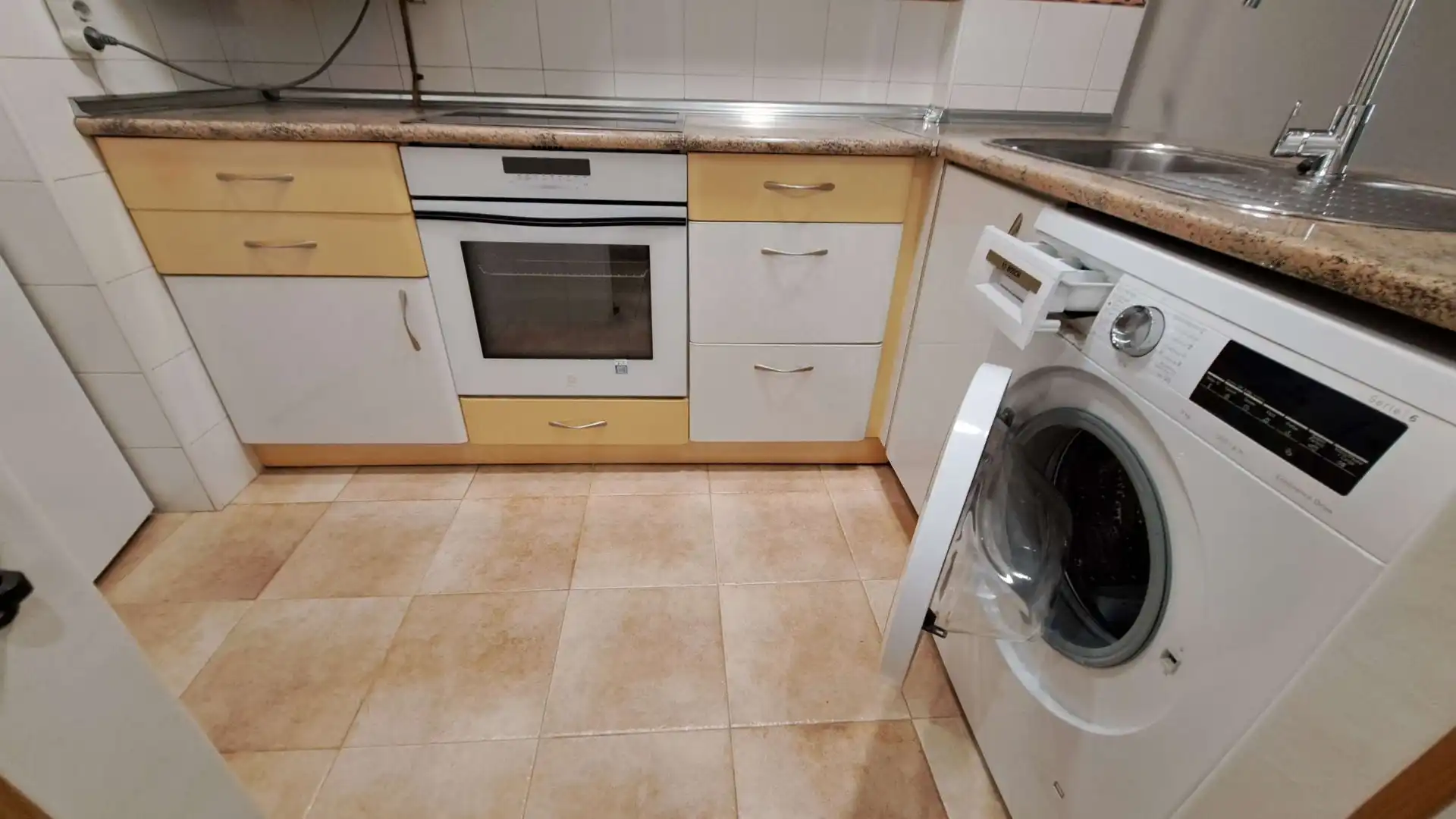 Cocina de Piso de alquiler en Zaragoza con Aire acondicionado, Calefacción y Trastero