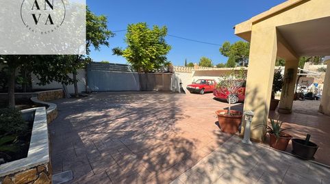 Foto 2 de Casa o chalet en venta en Carrer de la Font, Busot, Alicante