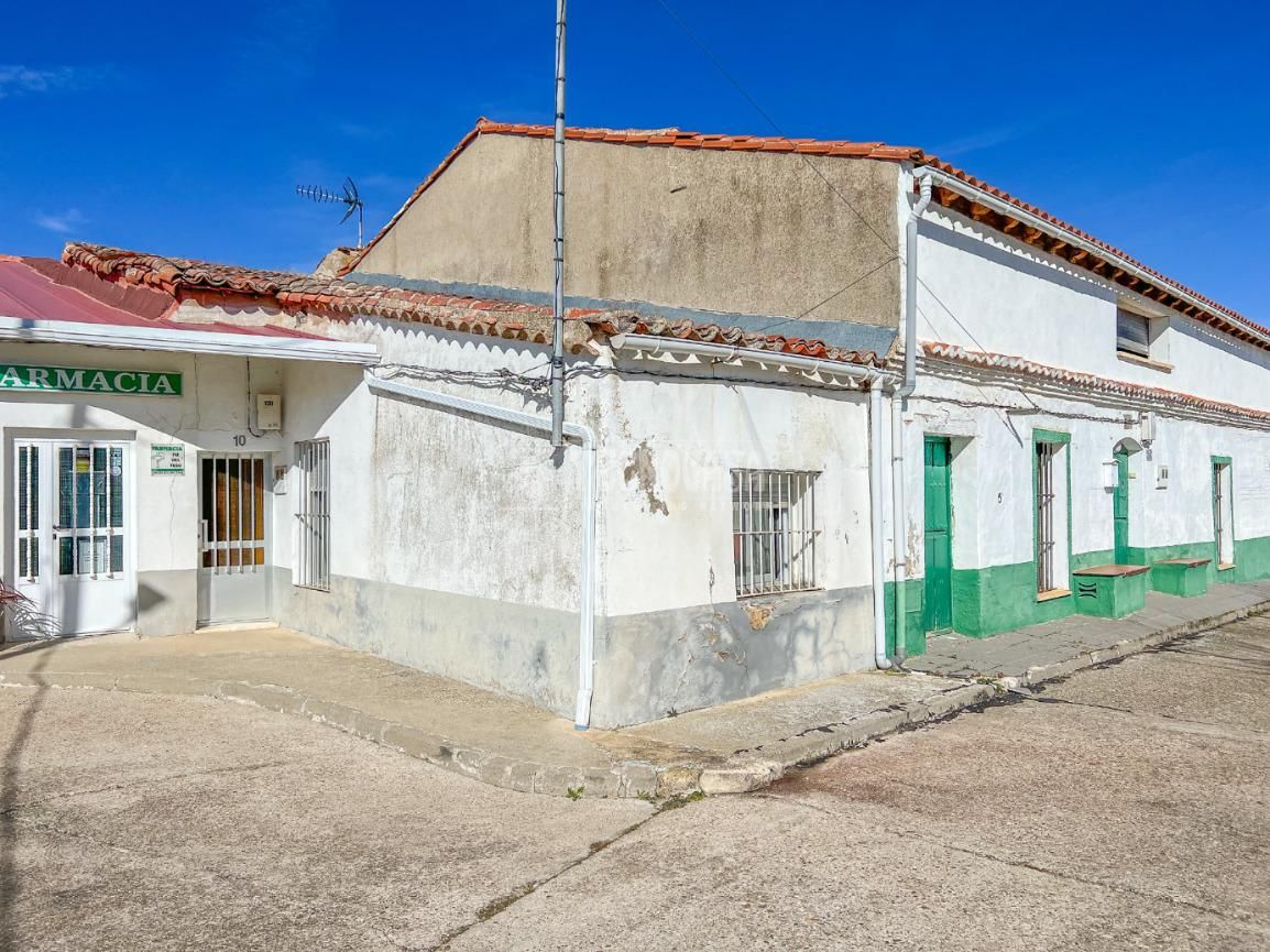Exterior view of House or chalet for sale in Parada de Rubiales