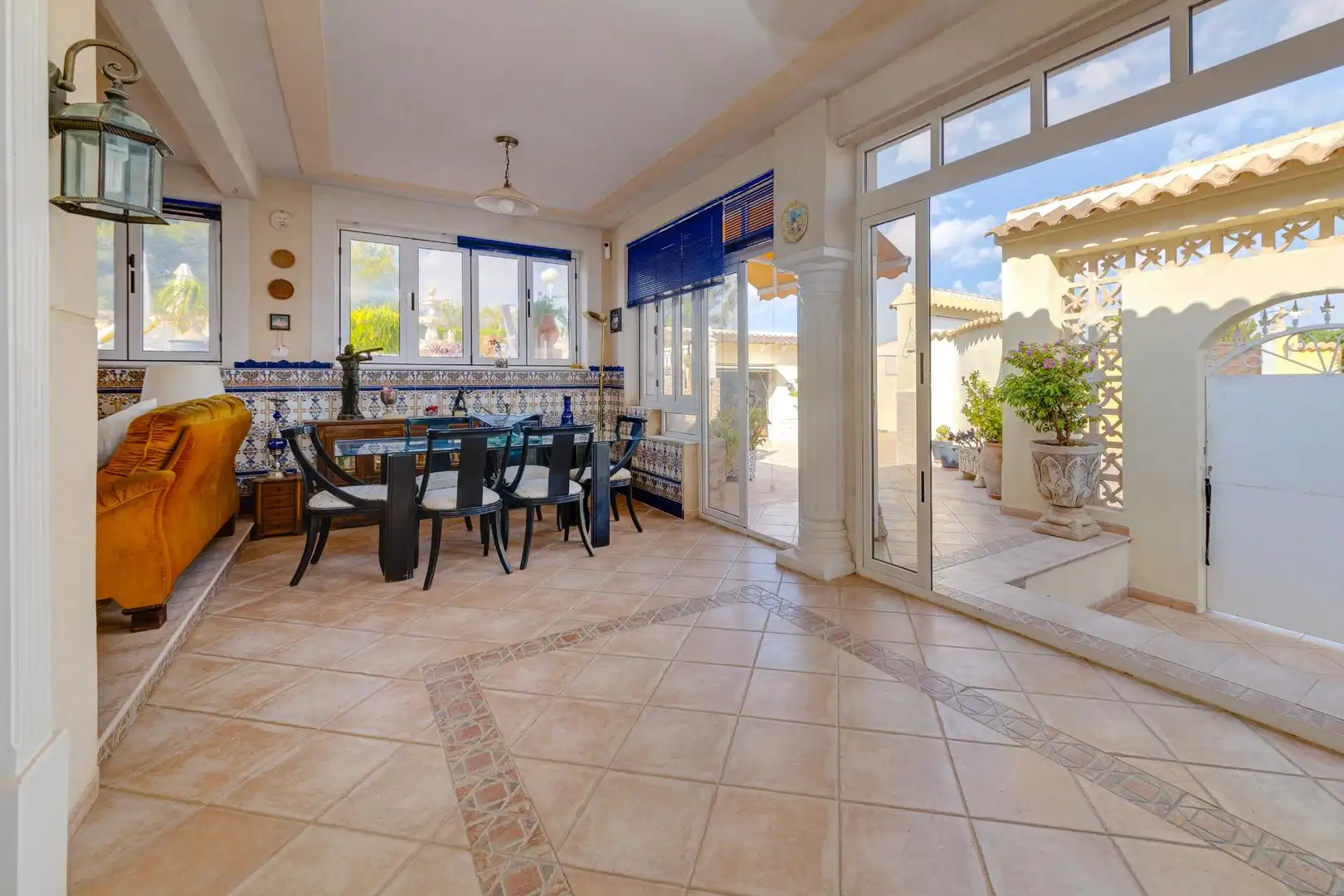 Casa o xalet en venda a Carrer Carrer de la Sierra Morena-las Filipinas, Villamartín - Las Filipinas