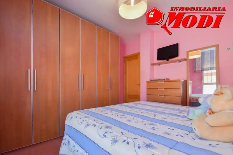 Habitación de Casa adosada en venta en Alhendín con Calefacción, Jardín privado y Terraza