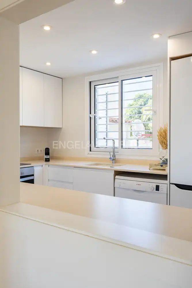 Kitchen of Houses for rent in Valencia  with Heating, Private garden and Terrace