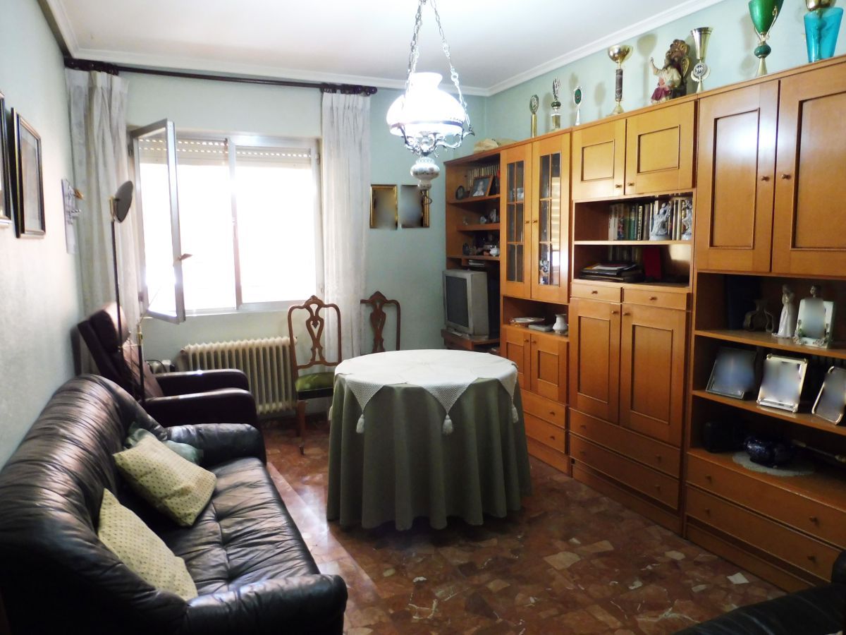Sala d'estar de Pis en venda en Palencia Capital amb Calefacció i Terrassa