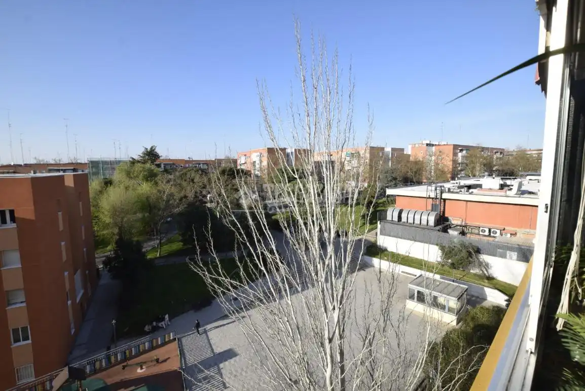 Vista exterior de Pis en venda en Alcorcón