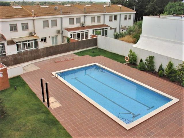 Piscina de Pis en venda en Bellpuig amb Calefacció, Terrassa i Piscina comunitària