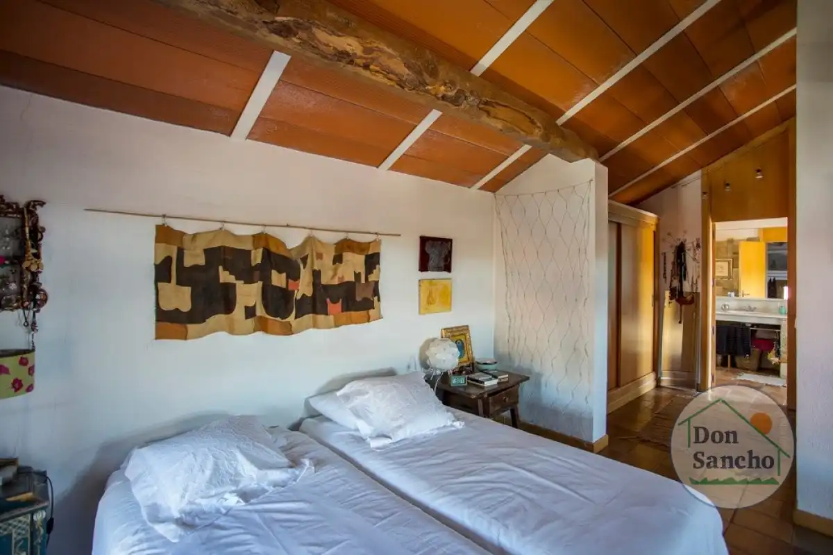 Bedroom of Houses for sale in Simancas  with Heating