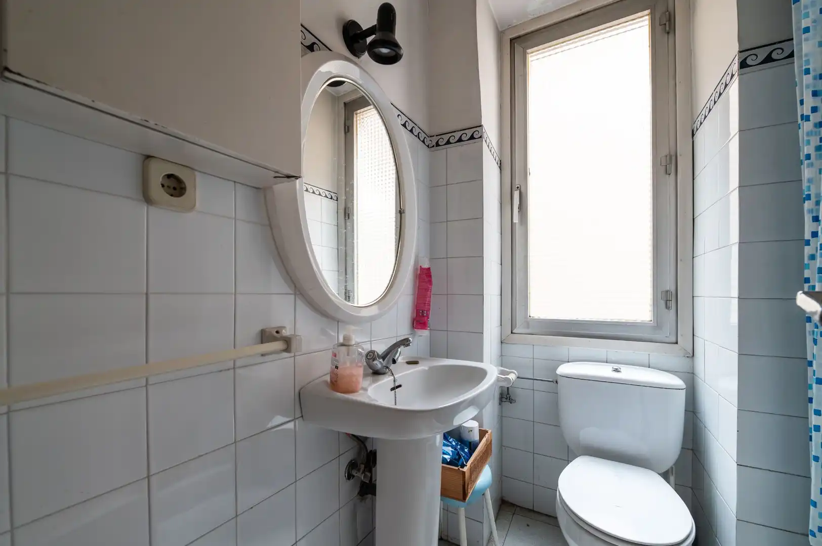 Bathroom of Flat for sale in Madrid  with Air Conditioner, Heating and Terrace