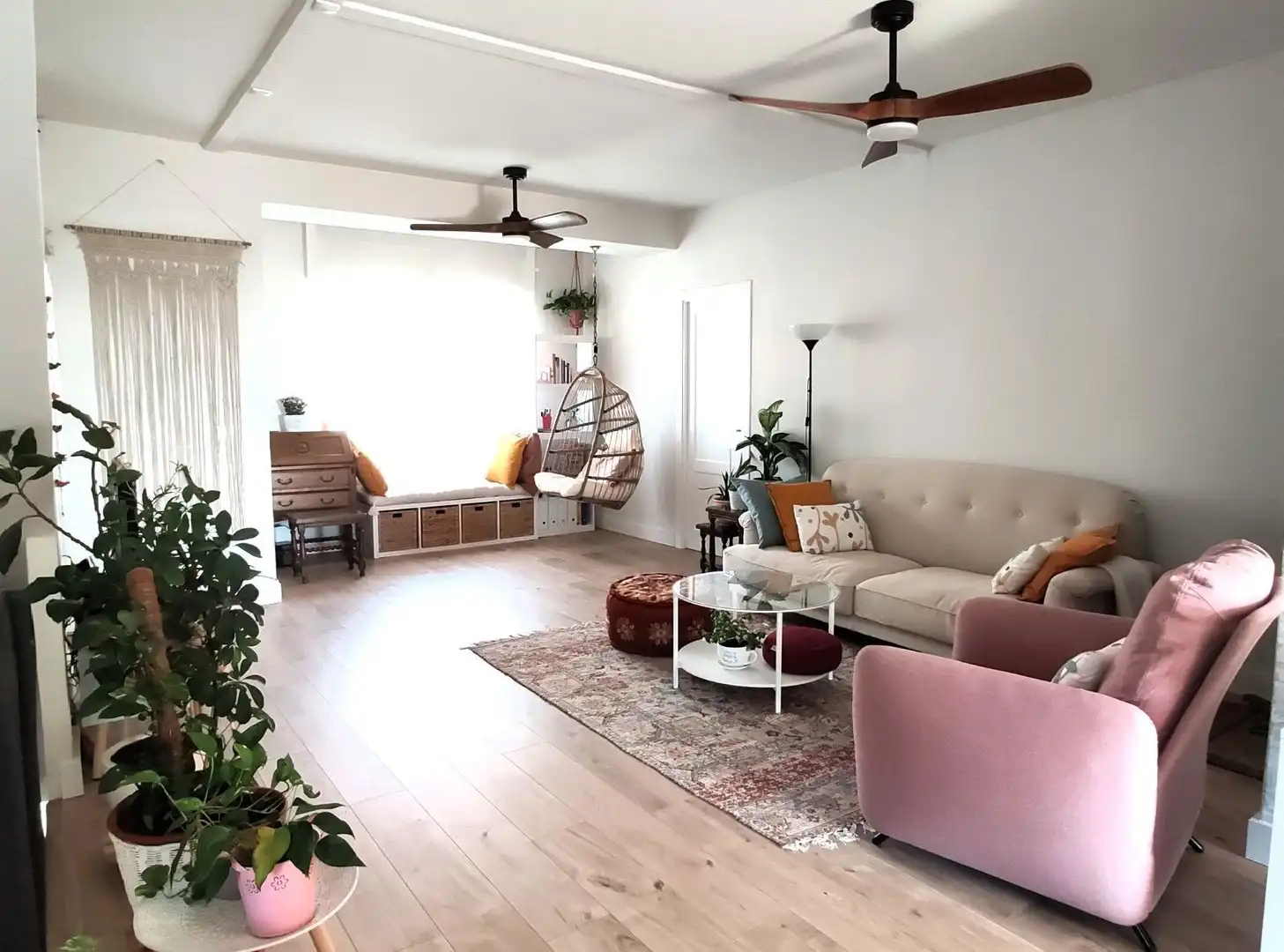 Sala d'estar de Casa o xalet en venda en Villanueva de la Vera amb Calefacció, Jardí privat i Terrassa