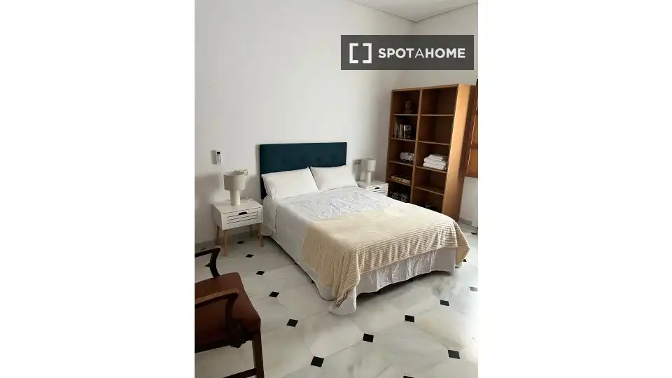 Room in Villanueva del Ariscal