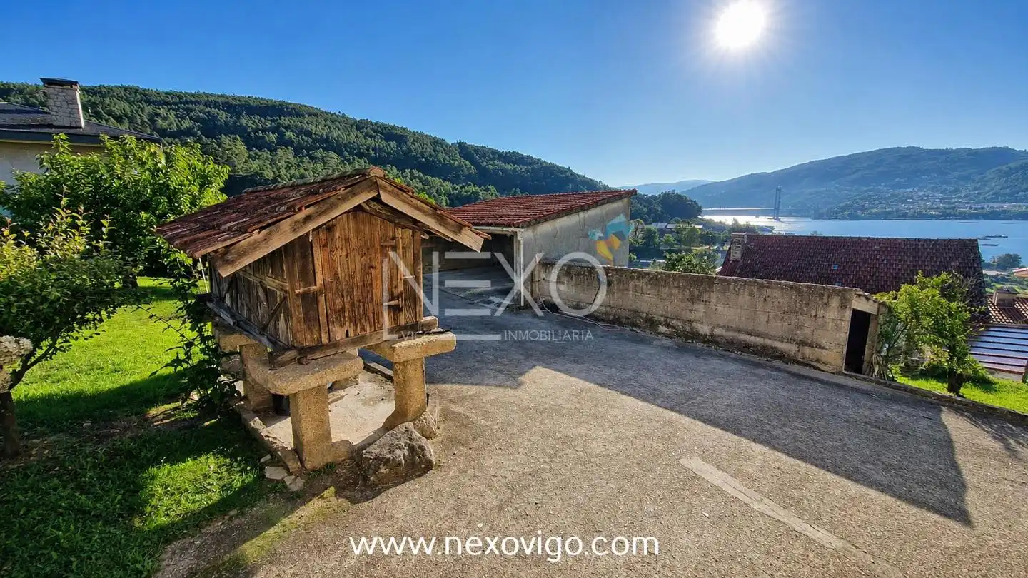 Casa o chalet en venta en Moaña con Jardín privado, Terraza y Trastero