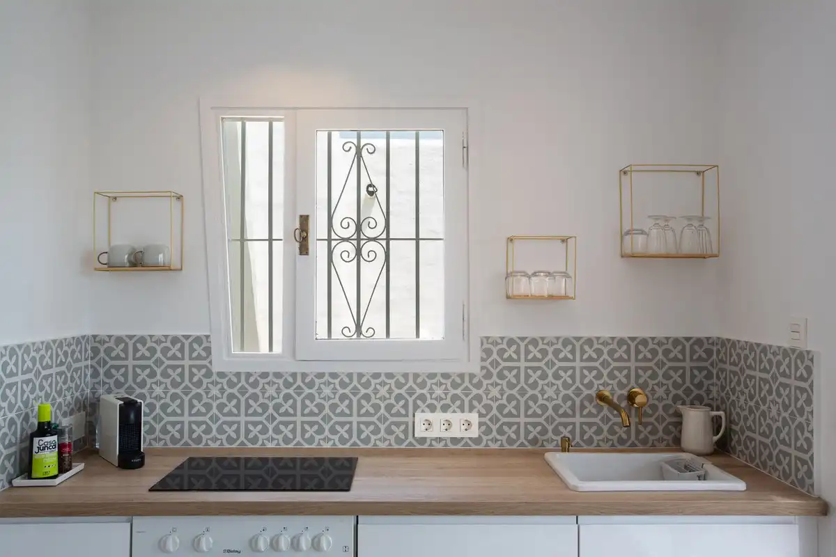 Kitchen of Flat for sale in Estepona  with Air Conditioner, Terrace and Community pool