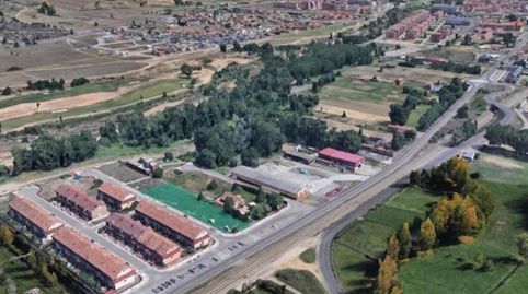 Foto 3 de Residencial en venta en Calle Esparta, Villabalter, San Andrés del Rabanedo