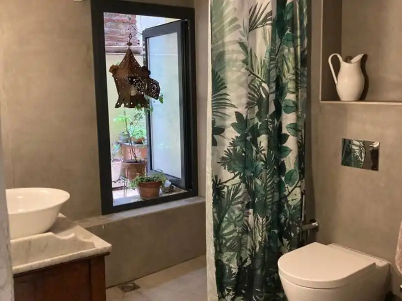 Baño de Local en venta en Barcelona con Calefacción