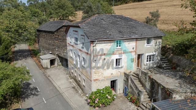 Casa-chalet en Venta en Caserio Estilleiro en Coaña