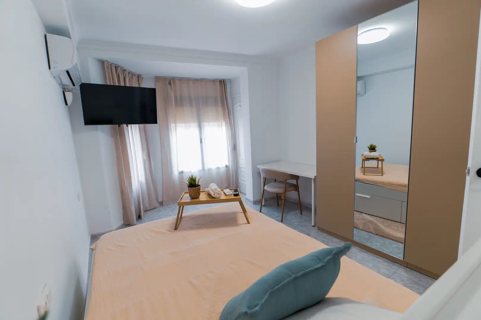 Habitación en Carrer dels Arbres, 32, Pont Nou - Corazón de Jesús