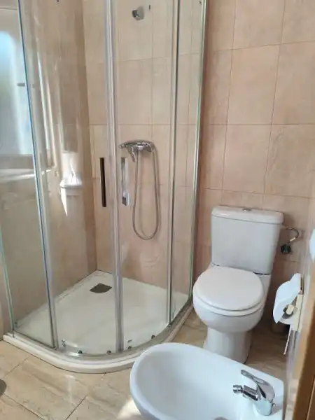 Bany de Casa o xalet en venda en Pravia amb Calefacció, Moblat i Forn