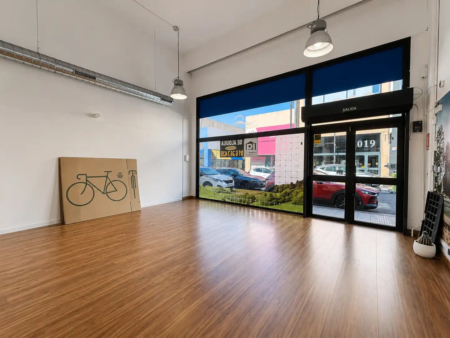 Commercial properties for rent in Las Rozas de Madrid  with Air Conditioner and Heating