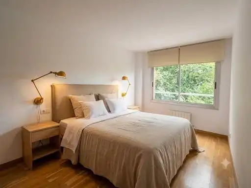 Habitación de Piso en venta en Sant Cugat del Vallès con Aire acondicionado, Calefacción y Jardín privado