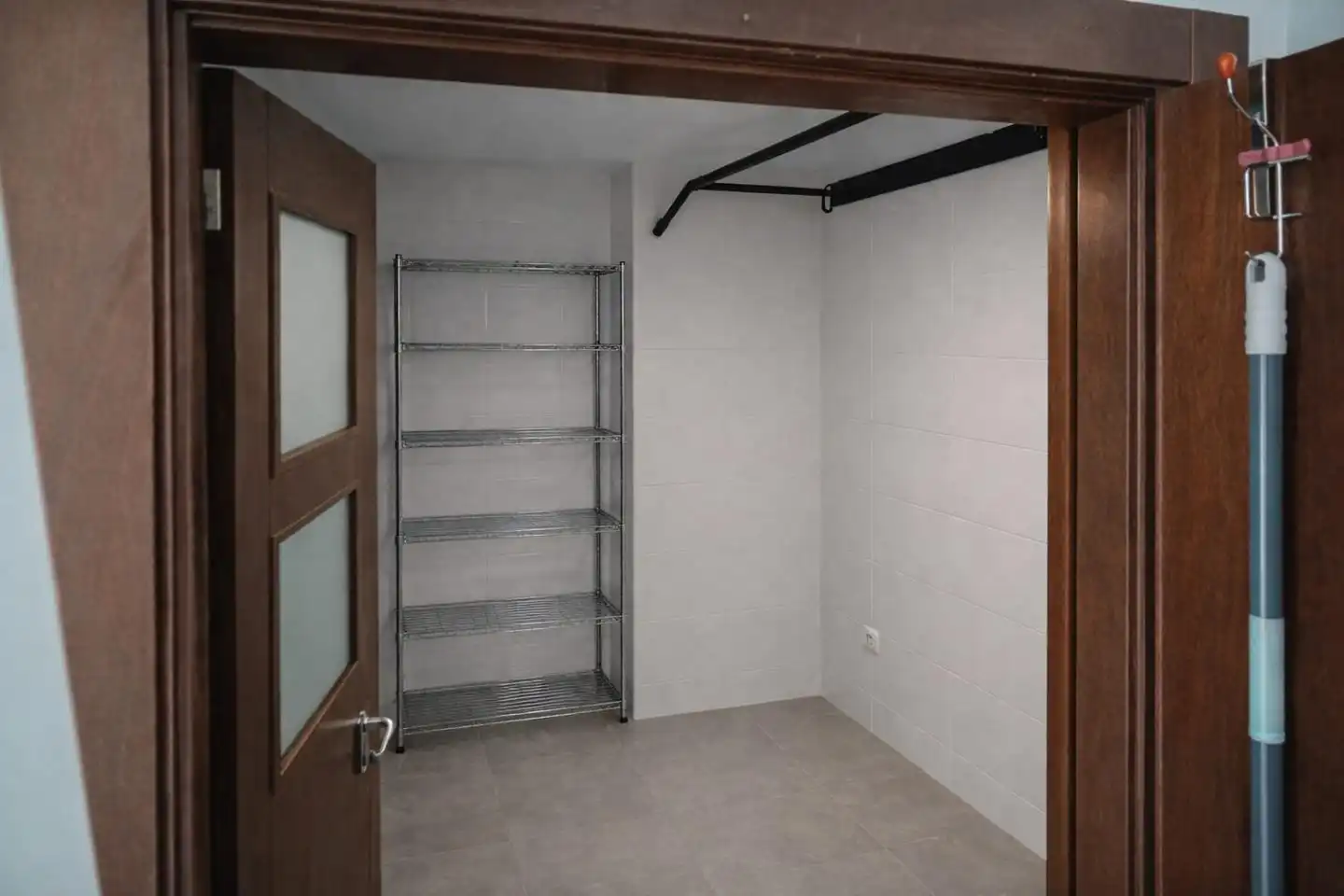 Piso en venta en Gijón  con Calefacción, Trastero y Amueblado