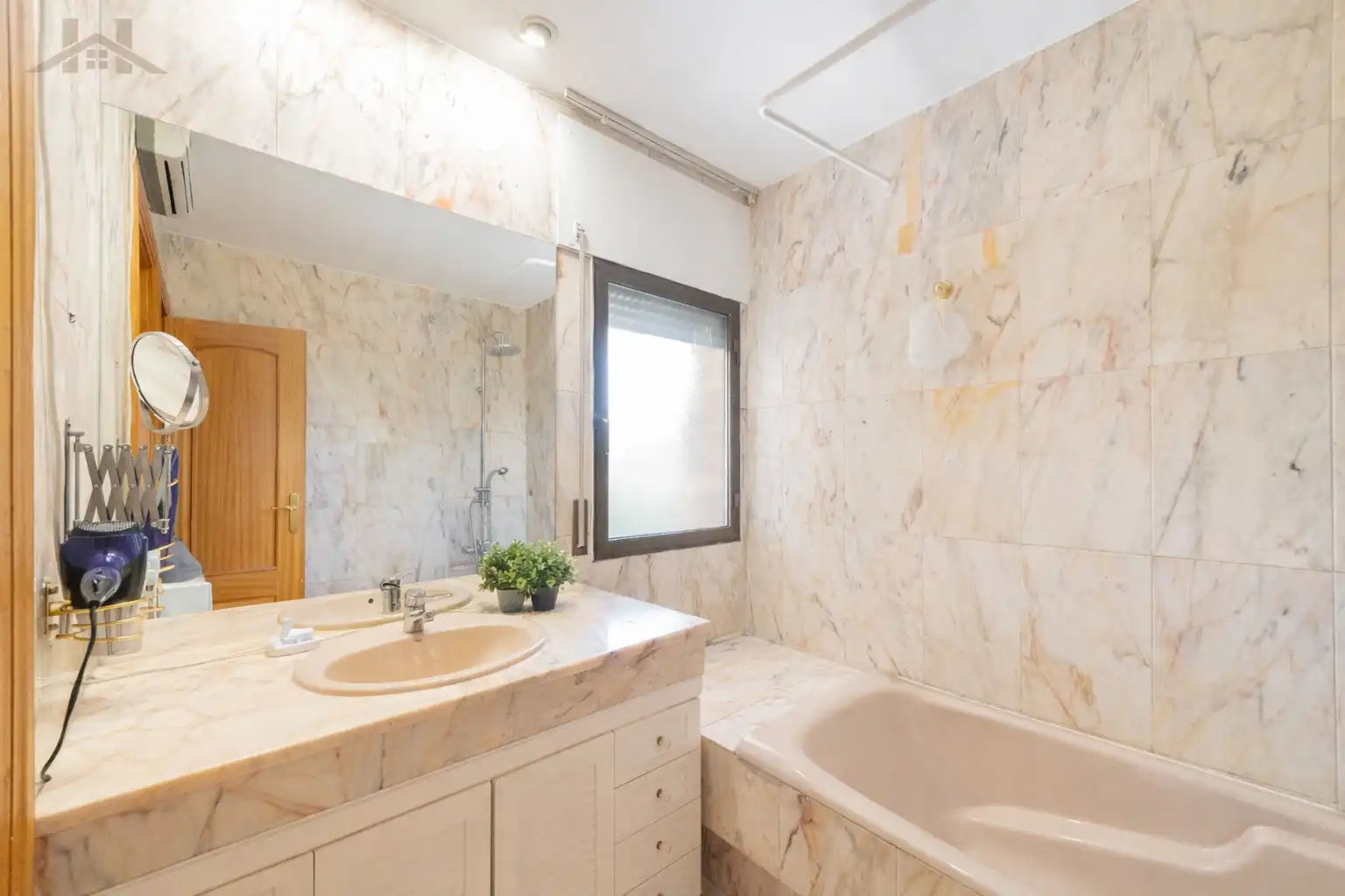 Badezimmer von Haus oder Chalet zum Verkauf in Las Rozas de Madrid