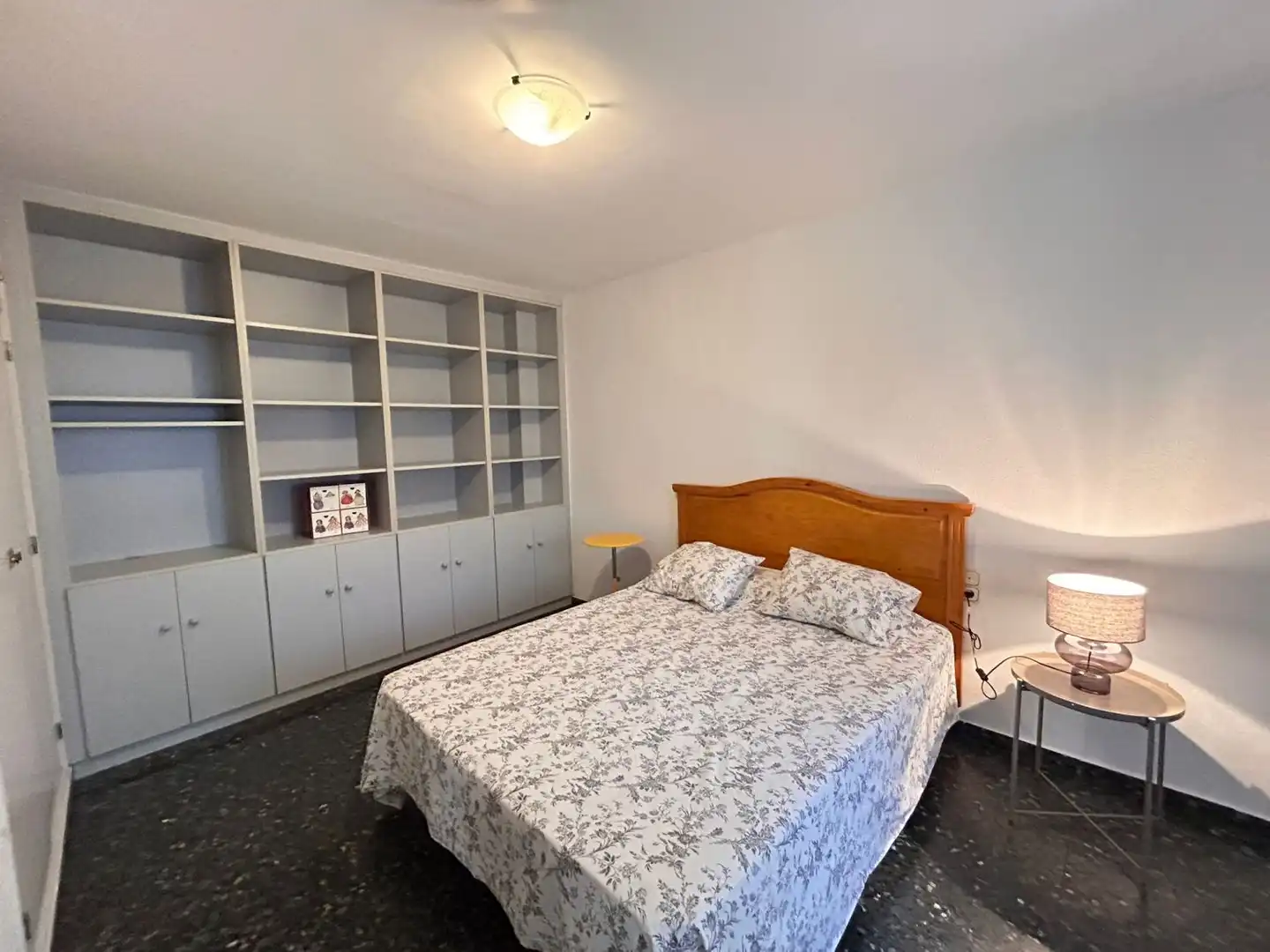 Habitación de Piso de alquiler en Albacete con Calefacción, Parquet y Balcón