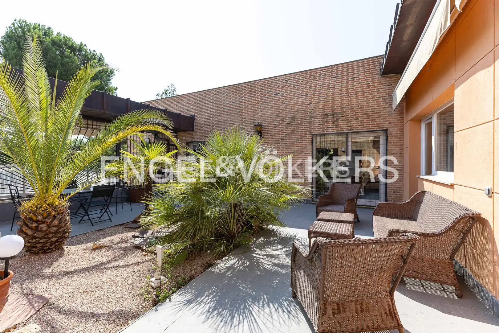 Terrace of Houses for sale in Majadahonda  with Air Conditioner, Heating and Private garden