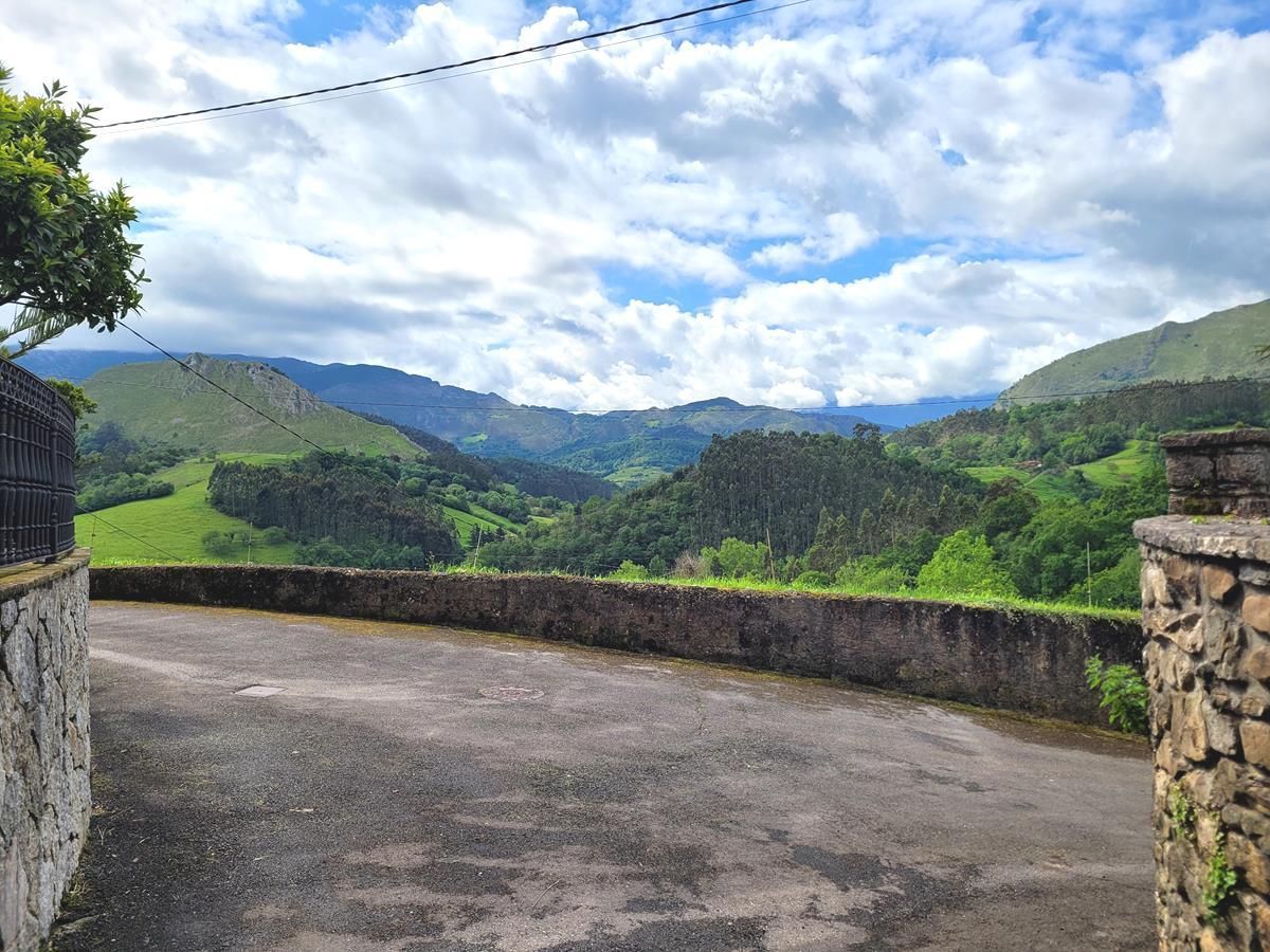 Exterior view of House or chalet for sale in Llanes  with Private garden