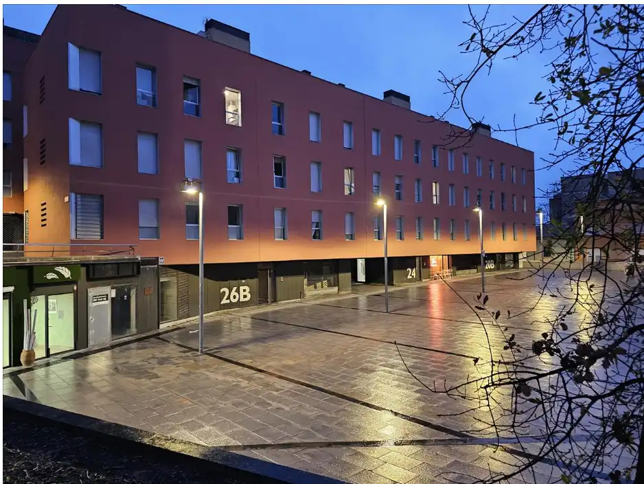 Business premises for sale in Carrer de Pi i Margall, imagen 2
