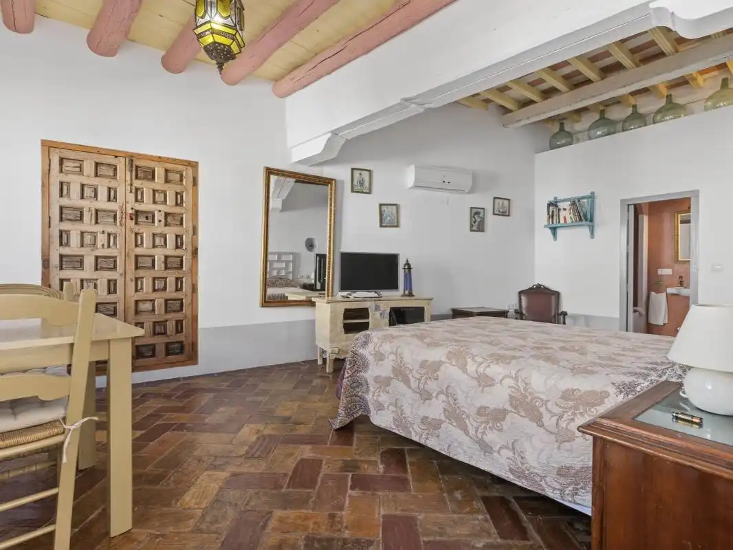 Habitación de Casa o chalet en venta en Carmona con Calefacción, Trastero y Piscina