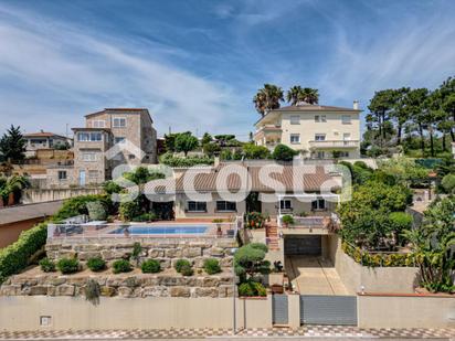 Vista exterior de Casa o xalet en venda en Lloret de Mar amb Aire condicionat, Terrassa i Piscina