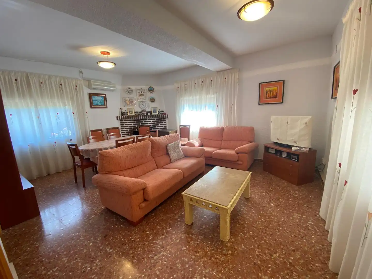 Living room of Houses for sale in Albacete  with Air Conditioner, Private garden and Furnished